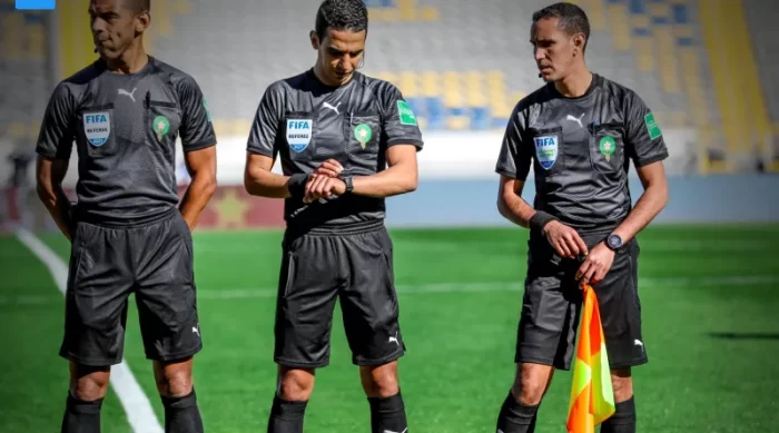 ثمن نهائي كأس العالم…تعيين طاقم تحكيمي مغربي لمباراة إسبانيا وأوكرانيا